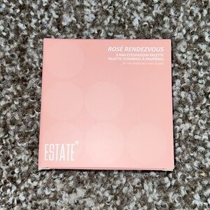 NWT estate rose rendezvous eyeshadow palette